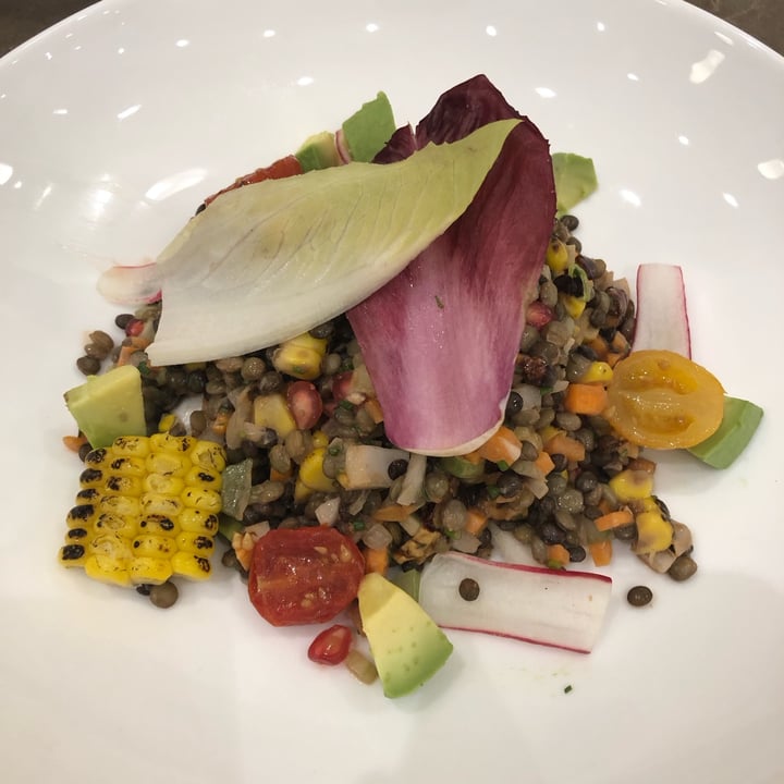 photo of Café Bateel , Mall of Emirates, Dubai Lentil & Roasted Corn shared by @aishahalattas on  15 Sep 2024 - review