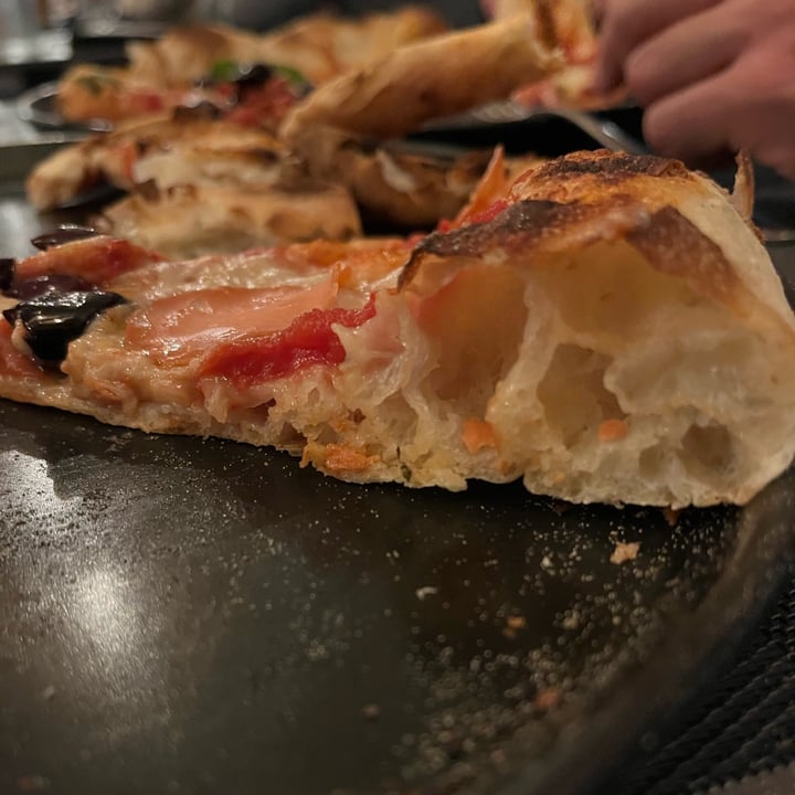 photo of Pizzeria "I Partenopei" Brescia Diavolaccia Veg shared by @greenavocado on  01 Apr 2024 - review