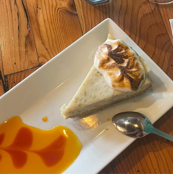 photo of The Cafe Key Lime Cheesecake shared by @andreapajuelom on  04 Sep 2023 - review