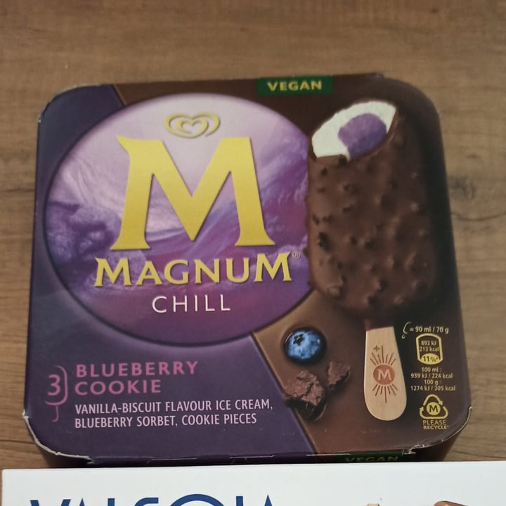 photo of Magnum Chill Blueberry Cookie shared by @annaboodmann on  20 May 2024 - review