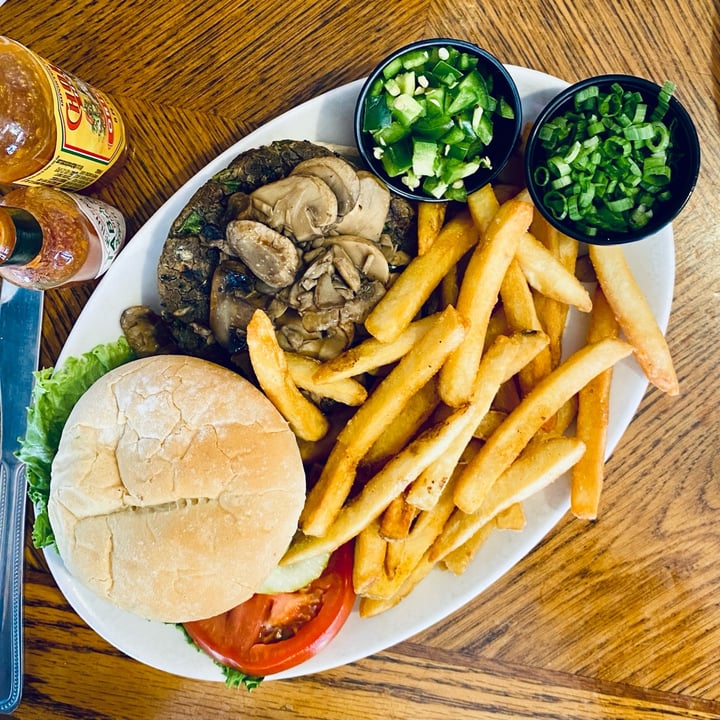 photo of Red Lion Veggie Burger 🍔 shared by @vikas on  03 Sep 2025 - review