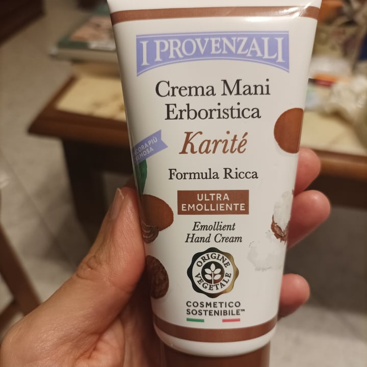photo of I Provenzali Crema Mani Erboristica Karité shared by @valeluce85 on  29 Oct 2023 - review