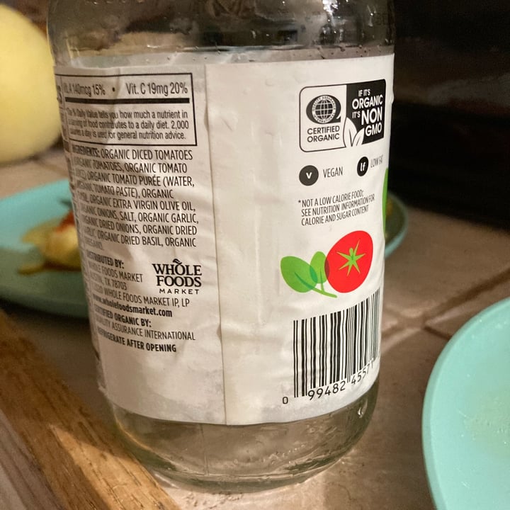 photo of 365 Whole Foods Market Organic Tomato Basil Pasta Sauce shared by @charityslade19 on  15 Feb 2024 - review