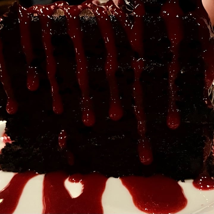 photo of Pura Vita Chocolate Fudge Cake shared by @ktbombin on  03 Nov 2023 - review