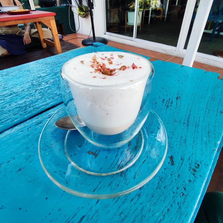 photo of Free Bird Cafe Rose Foam shared by @littleredmushroom on  05 Mar 2024 - review