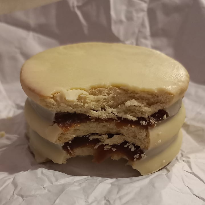 photo of queres podes Alfajor Blanco shared by @brenduliiii on  17 Sep 2023 - review