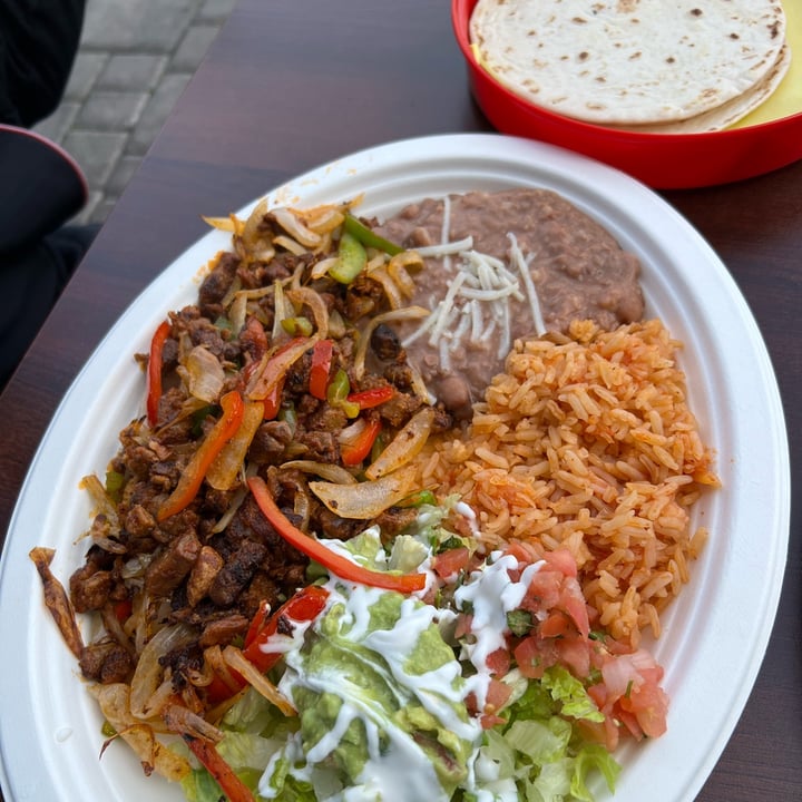 photo of El Cantaro Steak Fajitas shared by @liberationbby on  31 Dec 2023 - review