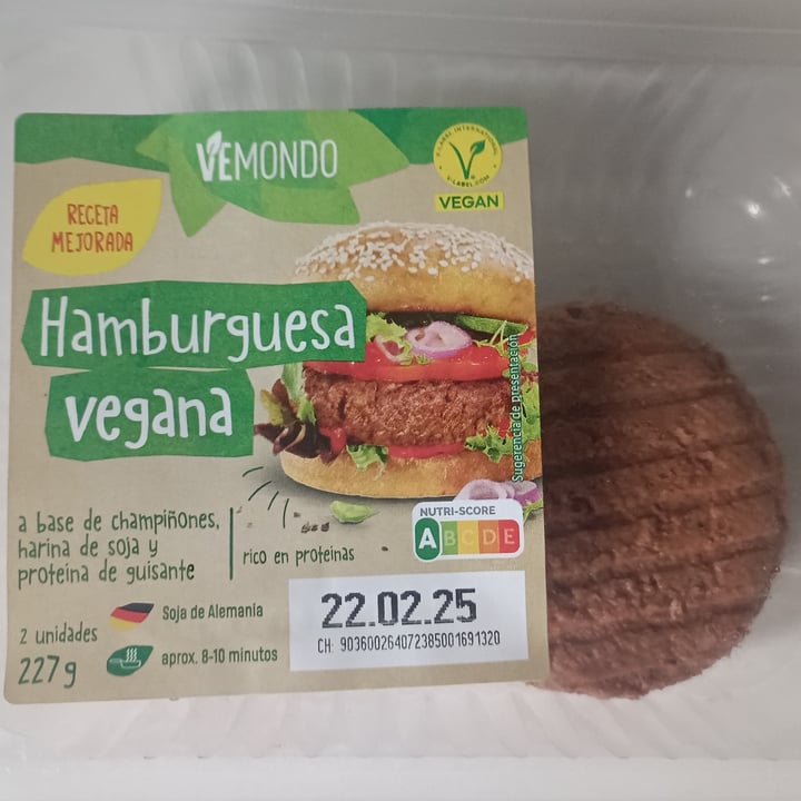 photo of Vemondo Burger vegetali con carote e funghi champignon shared by @natalia231080 on  08 Mar 2025 - review
