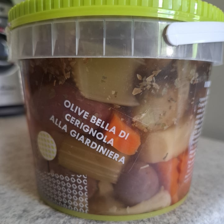 photo of Luliva Oliva Bella di Cerignola alla giardiniera shared by @kaboom75 on  03 Jul 2025 - review