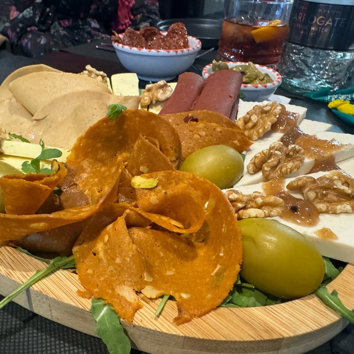 photo of Arrassusia bistrot Vegan Platter shared by @fitveganactivist on  21 Apr 2024 - review