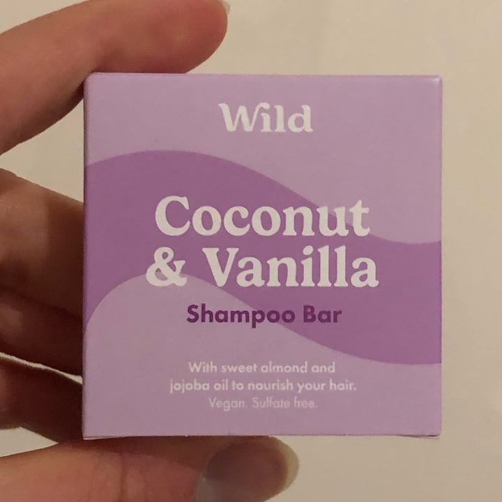 photo of Wild coconut and vanilla shampoo shared by @ceciliaacocella on  28 Apr 2024 - review