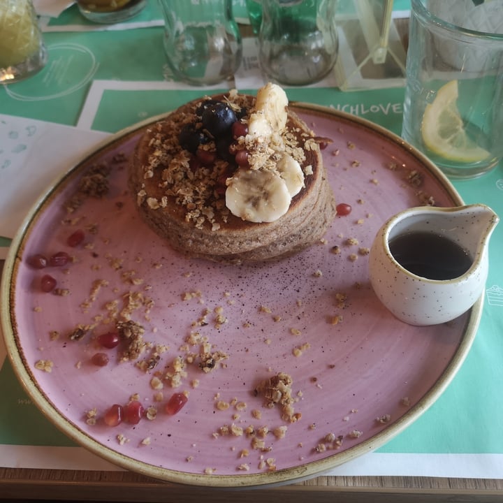 photo of Brunch Republic Treviso Healthy Pancakes shared by @aleveganfoodlover on  13 May 2024 - review