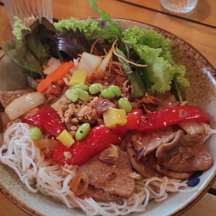 photo of To1980 VEGAN - Vietnamese Street Food Noodles bowl shared by @sumarhvonn on  17 Sep 2024 - review