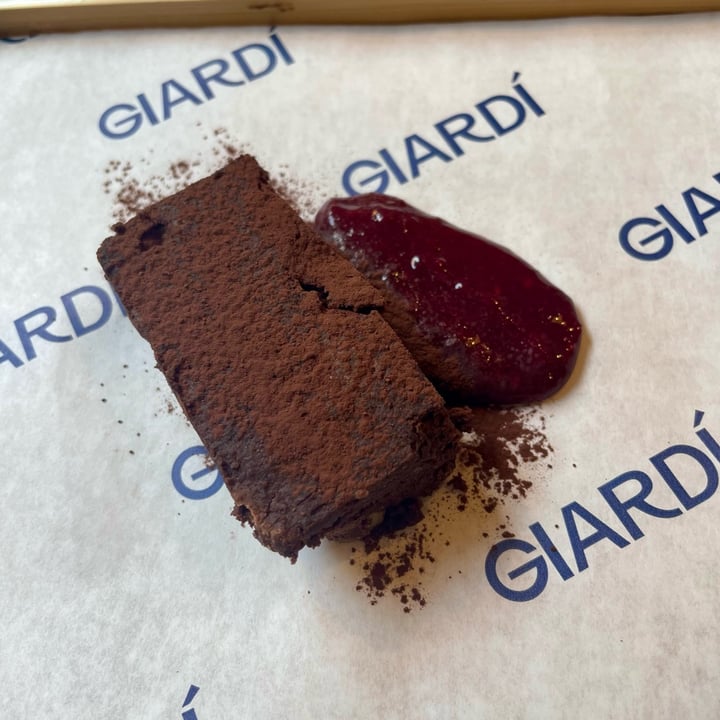 photo of GIARDÍ Brownie al cioccolato e ceci shared by @giulia722 on  07 Apr 2024 - review