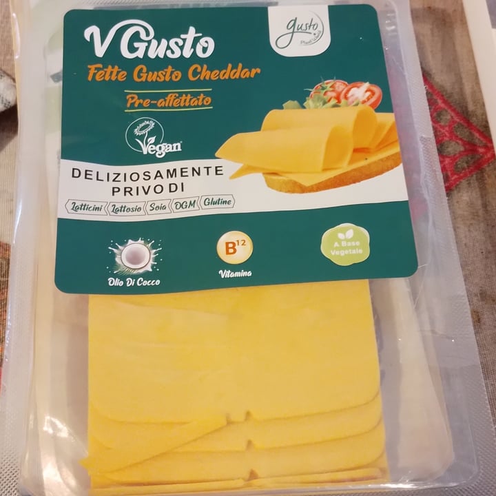 photo of Vgusto fette gusto cheddar shared by @biancoverde46 on  20 Feb 2025 - review