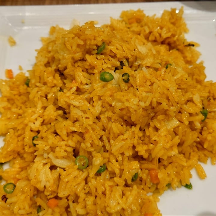 Sanook Kitchen Punggol, Singapore Vegetarian Pineapple Rice Review