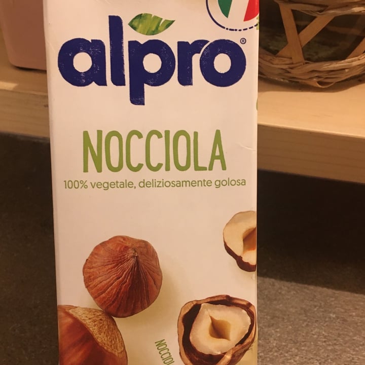 photo of Alpro Bevanda alla nocciola shared by @simiveg on  24 Oct 2023 - review