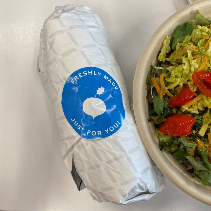 photo of Mad Radish Daikon Dynasty Tofu Burrito shared by @th-vegan on  23 Sep 2025 - review