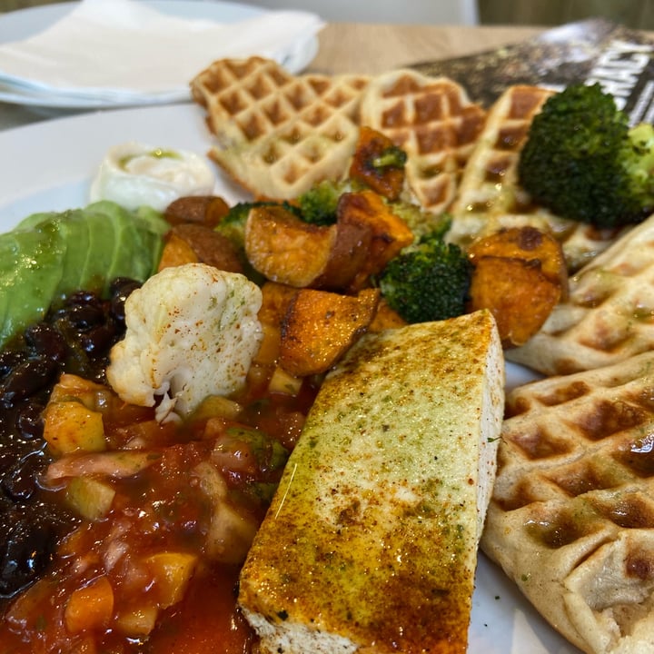 photo of Fed by plants Buckwheat waffle with grilled tofu and roast veg shared by @fxk on  21 May 2024 - review