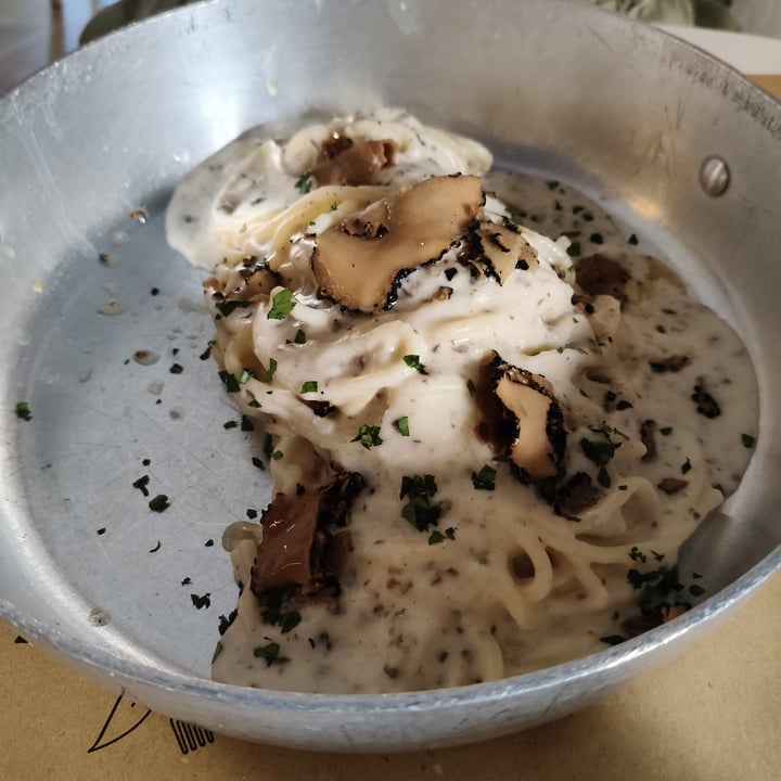 photo of Buddy Italian Restaurant Cafè Pasta al tartufo shared by @andydesa on  04 Aug 2024 - review
