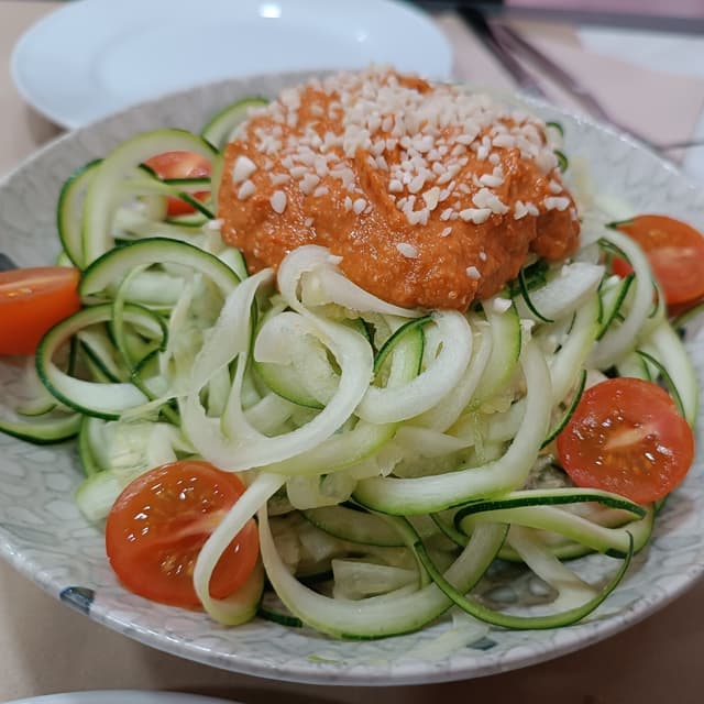 Photo of the dish “Ensalada De Calabacín Y Tomate”