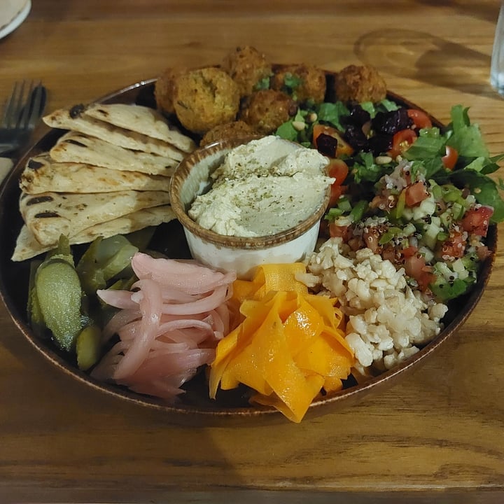 photo of Sails on Kos Taverna falafel plate shared by @cloudyaquilegia on  22 Sep 2023 - review