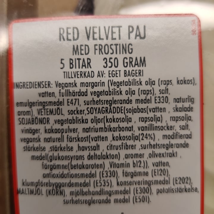 photo of Maxi ICA Stormarknad Flemingsberg Red velvet paj shared by @enkelvegan on  07 May 2024 - review