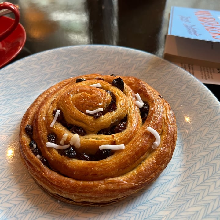 photo of 123V Bakery Pain Aux Raisins shared by @jadinecmay on  26 Jan 2024 - review