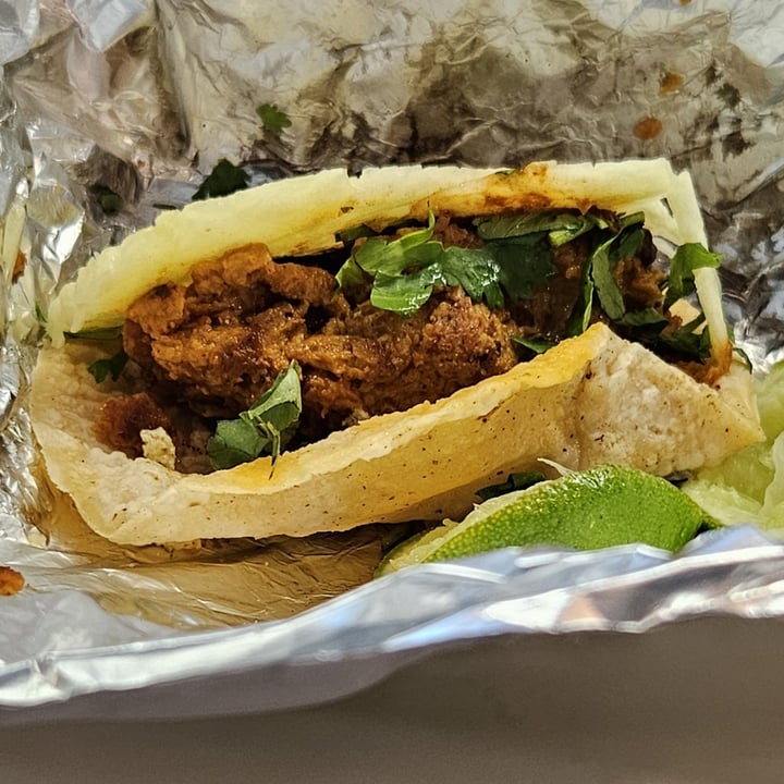 photo of El Califa Santa Fe Taco De Pastor Irreal shared by @darkxocolatl on  10 Oct 2025 - review