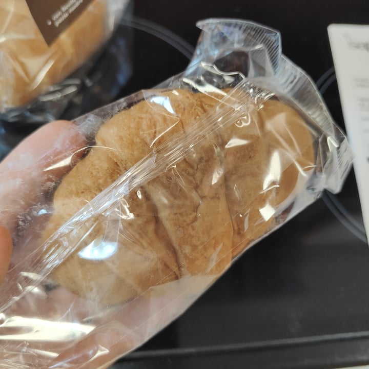photo of Natura Sì Croissant con farina integrale shared by @gilazza on  17 Jun 2025 - review