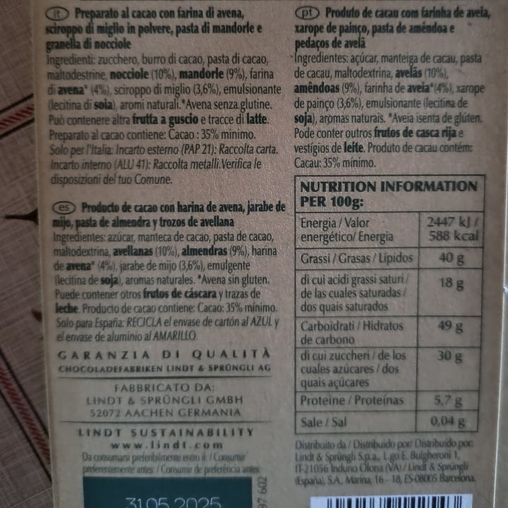 photo of Lindt Vegan Nocciola shared by @moth on  04 Dec 2024 - review