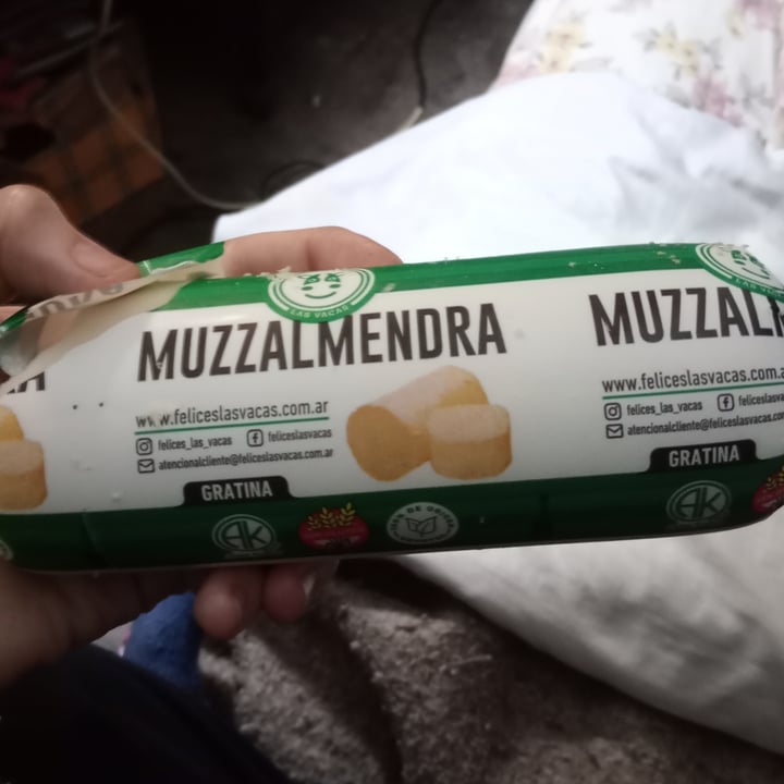 photo of Felices Las Vacas Muzzalmendra shared by @woovegan on  02 Aug 2025 - review