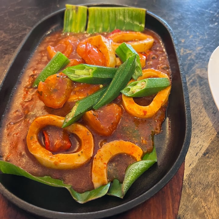 photo of Fulin Xuan Vegetarian Food Restaurant sambal sotong on hot plate shared by @ginger-t on  24 Aug 2023 - review