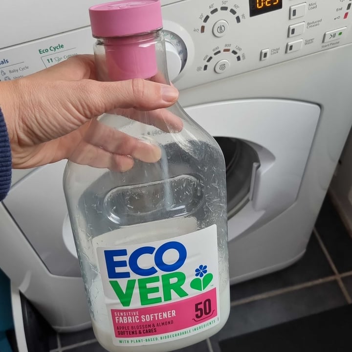 photo of Ecover Ecover Sensitive Fabric Softener Apple & Almond shared by @martieffe90 on  06 Sep 2024 - review