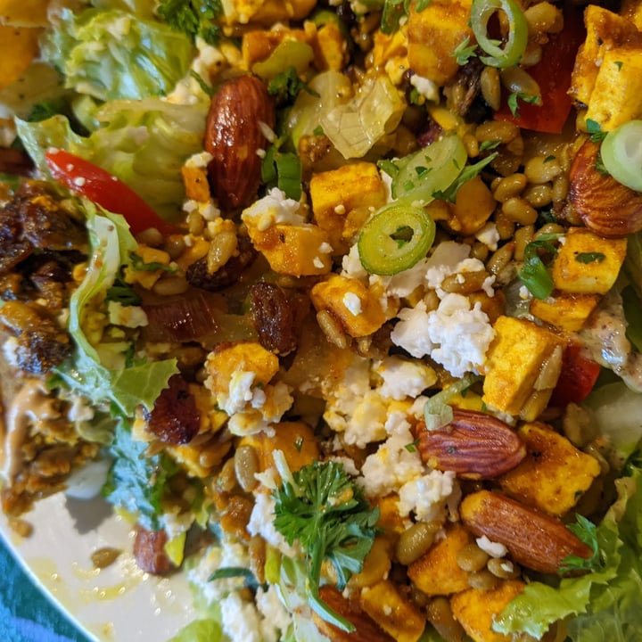photo of L'Innocent Salade Falafel Maison, Chipotle Vegan shared by @teofanaiacob on  03 Aug 2024 - review