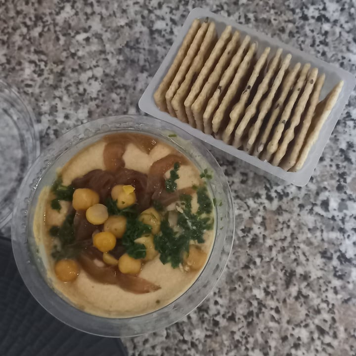 photo of Woolworths Caramelized Onion Hummus shared by @ronelle on  13 Jan 2024 - review