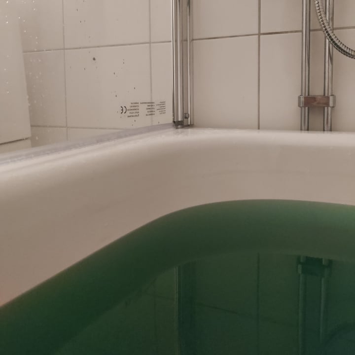 photo of Lush wild remedy bath bomb shared by @enkelvegan on  29 Apr 2024 - review