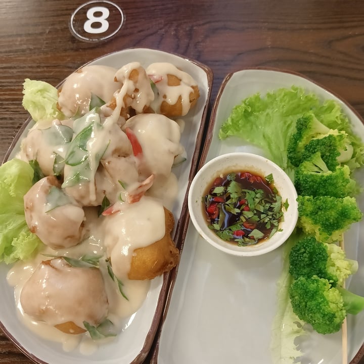 photo of Makan Vegan 斋这里 Syed Alwi Vegetarian Buttered chicken shared by @irantzu on  11 Aug 2025 - review