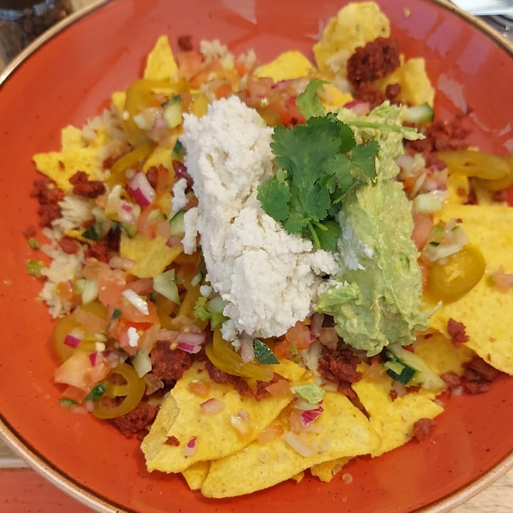 photo of Jackson’s Real Food Market Bryanston Plant based Nachos shared by @ecobunny on  11 Sep 2024 - review