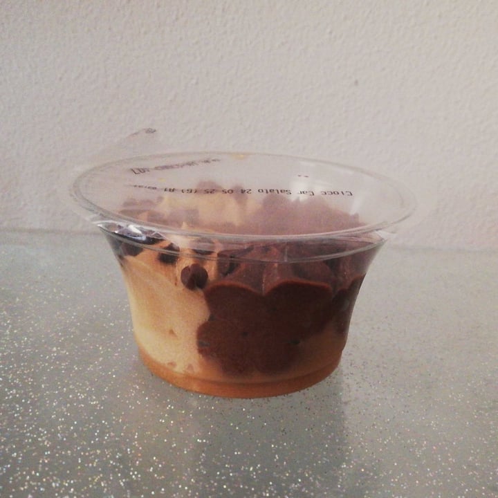 photo of Vemondo mousse vegana al cioccolato e caramello salato shared by @carol-k on  05 Jun 2025 - review