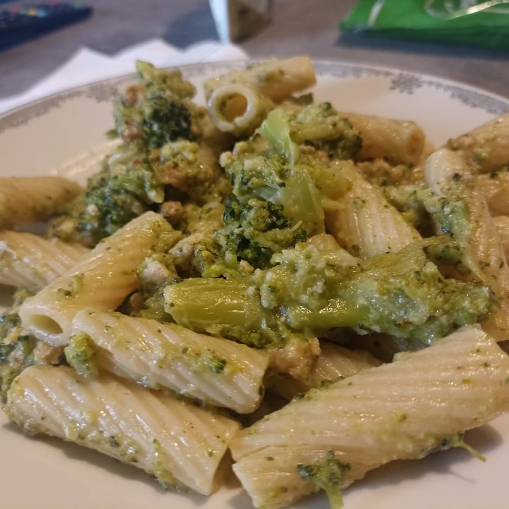 photo of Delizie dal Sole Broccoli a rosette shared by @grifoneveganoferoce on  25 Jun 2024 - review