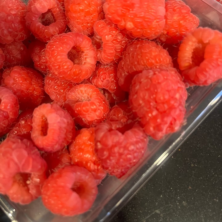 photo of Driscoll’s Raspberries shared by @petramodirari on  01 May 2024 - review