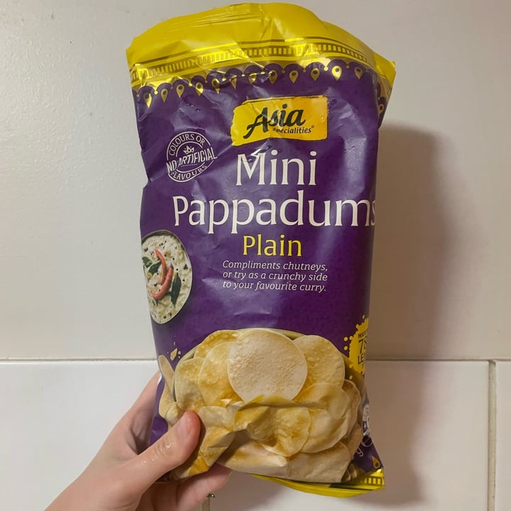 photo of Asia specialities Mini Pappadums Plain shared by @veggi-bella on  13 Feb 2025 - review