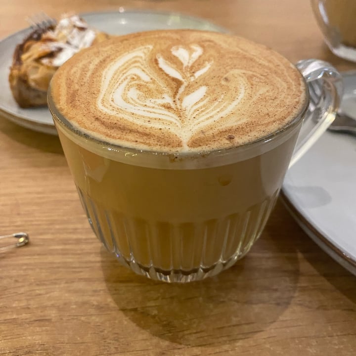 photo of ZEITGEIST café - vegan coffee & cake Tarte à la Frangipane shared by @eleanor93 on  06 Oct 2024 - review