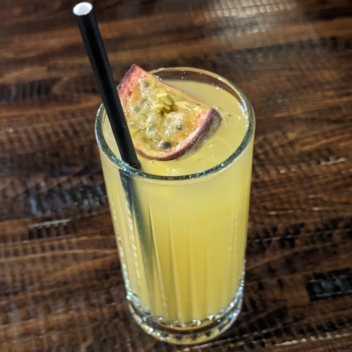 photo of Zizzi Passion Fruit Sparkler shared by @franzepam on  03 Mar 2024 - review