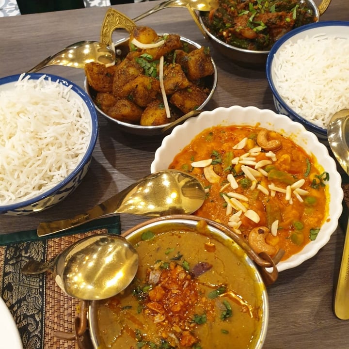 photo of M&M Asiatique The Riverfront Indian-Thai Halal Restaurant Navratan korma, bindhi masala, basmati rice, aloo jeera, yellow tarka dal shared by @limespickmeup on  20 Mar 2024 - review