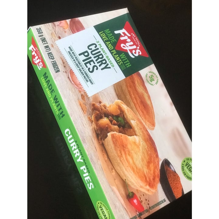 photo of Fry's Family Food 2 Curry Pies shared by @ashantiwhitney on  01 Sep 2023 - review