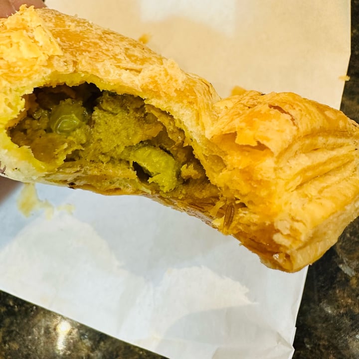 photo of Nanee's Kitchen Curry Potato Samosa shared by @lonica on  20 Sep 2023 - review