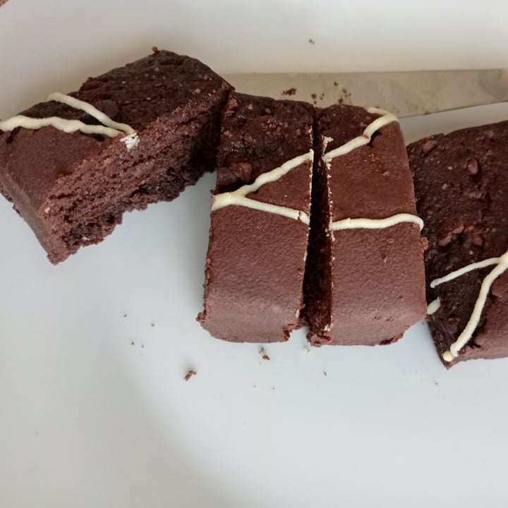 photo of Kozy Eats brownies shared by @sabatoalmercato on  21 Aug 2025 - review