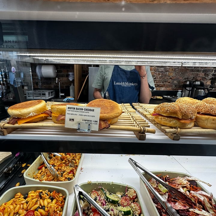 photo of Land & Monkeys Boulangerie-Pâtisserie Croissant shared by @supersarita85 on  05 Sep 2025 - review